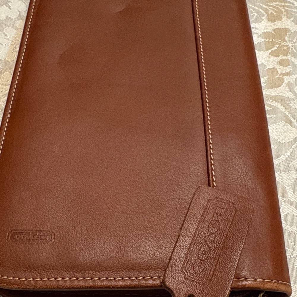 Vintage British Tan Coach Tie Travel Case with one sided tag